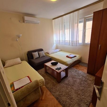 City Centar Apartment Tivat Exterior photo